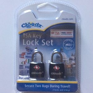 Cloudz luggage 🔐 for bags.